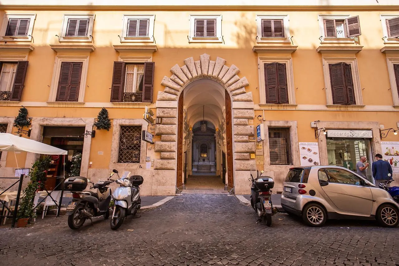 Decharme Apartment With Terrace In Monti ローマ