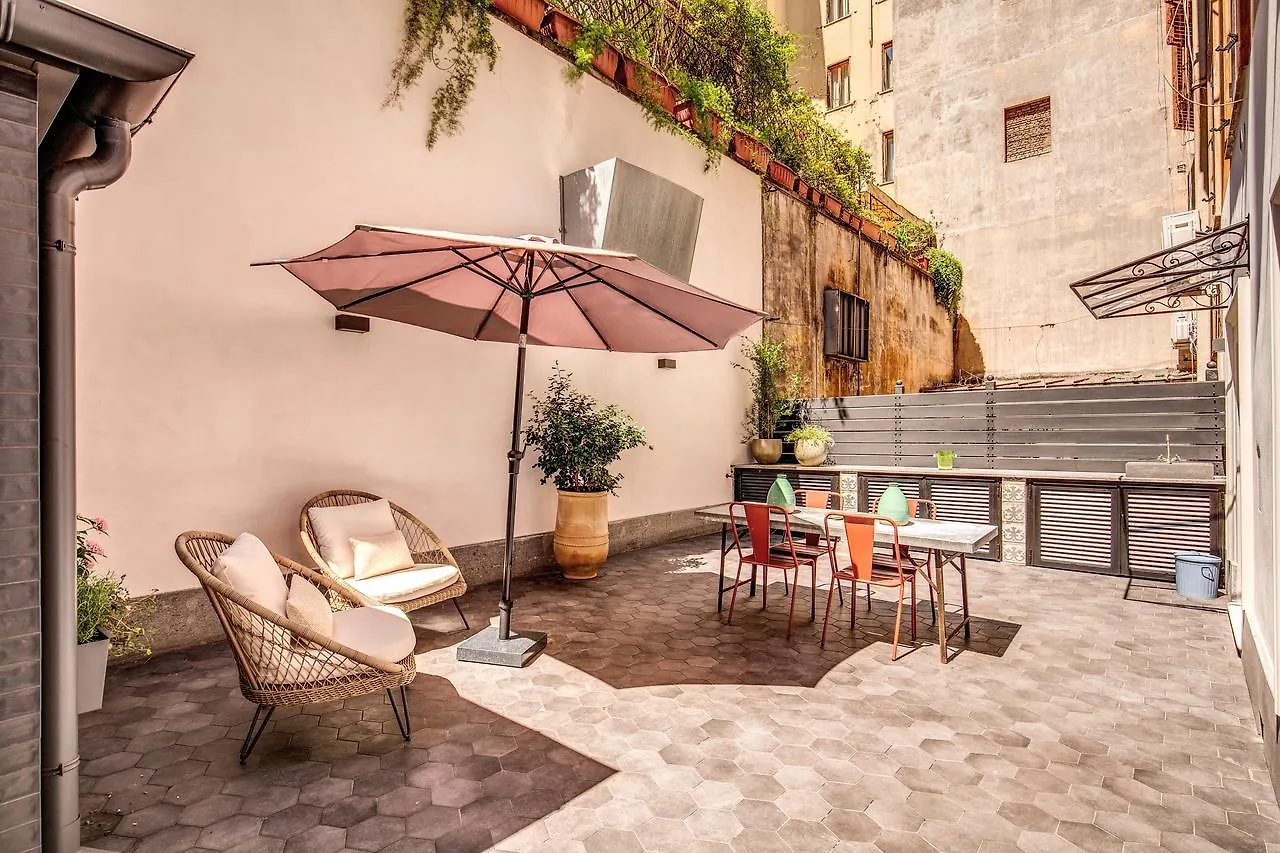 Decharme Apartment With Terrace In Monti Rome Italie